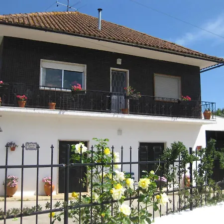 Ferienhaus Quinta Dos Church *