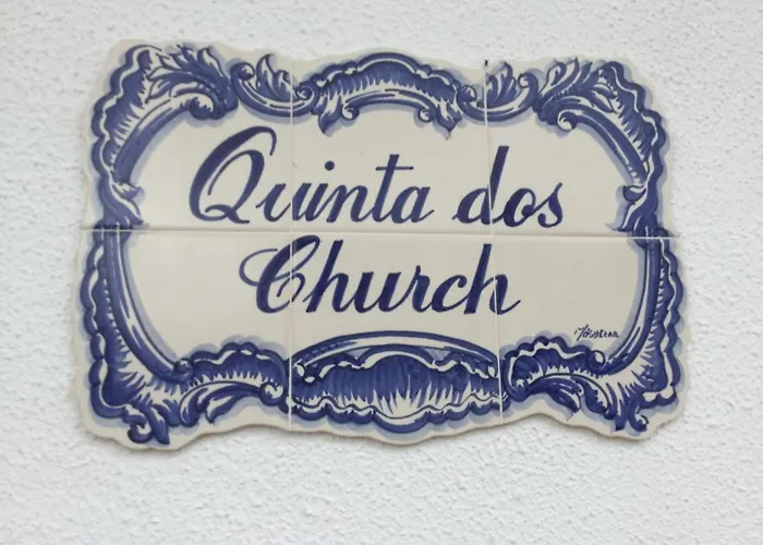 Quinta Dos Church *